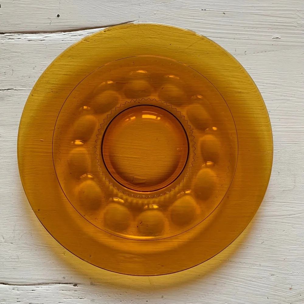 Vintage Indiana Glass – 13" Kings Crown Thumbprint Amber Plate - Picture 3 of 16